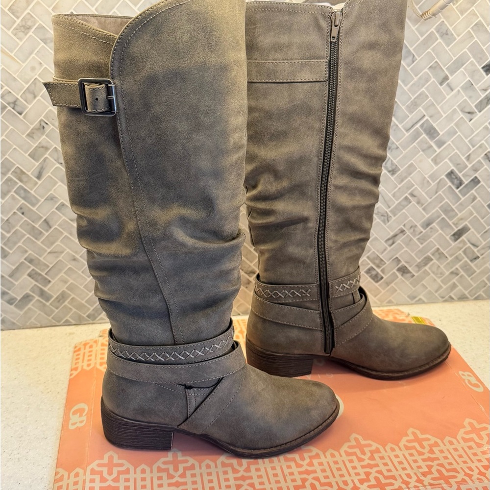 NWOT Rampage Taupe Boots